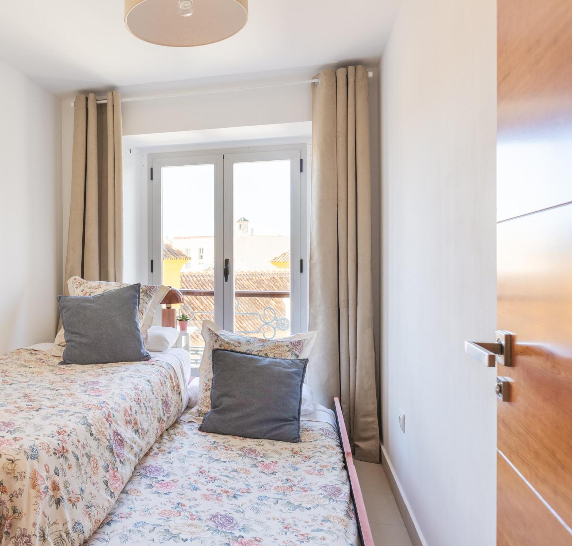 Balcon De La Catedral Apartment มาลากา ภายนอก รูปภาพ